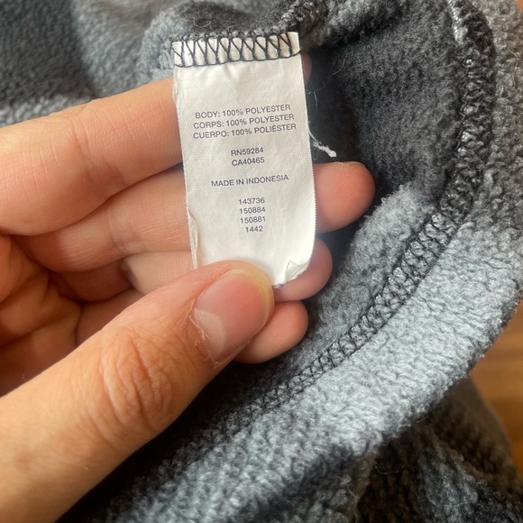 ⛄️CLEARANCE⛄️ 1989 place sweater - Picture 4 of 5
